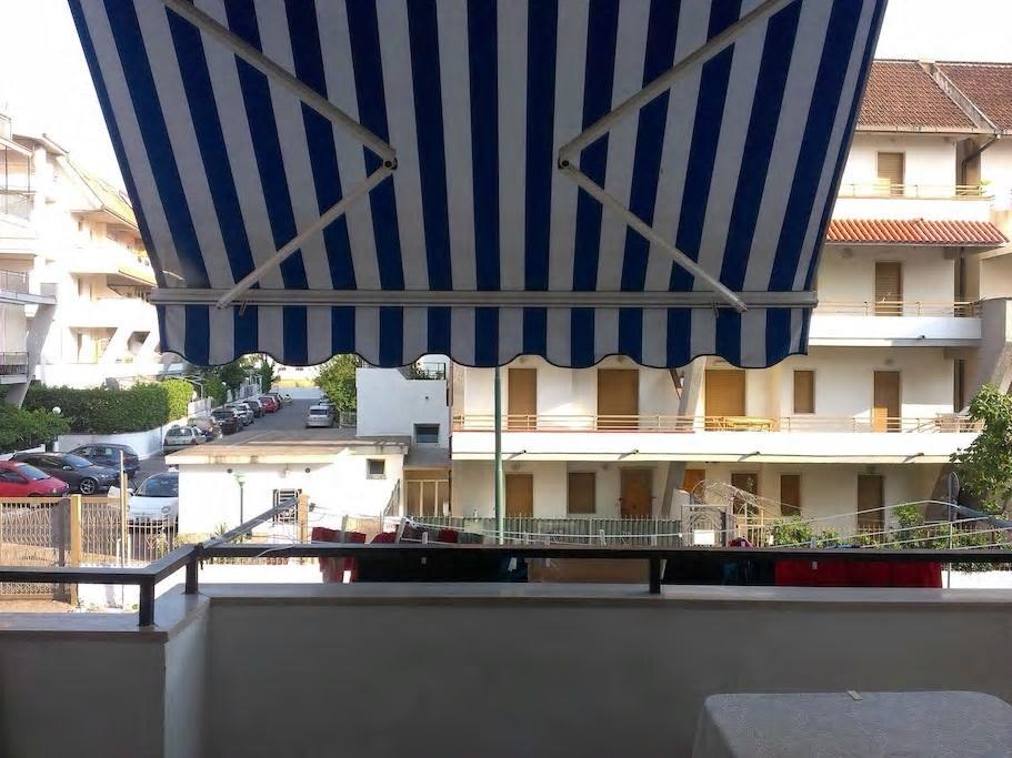 Trilocale A 800 Metri Dal Mare Apartment Скалеа Екстериор снимка